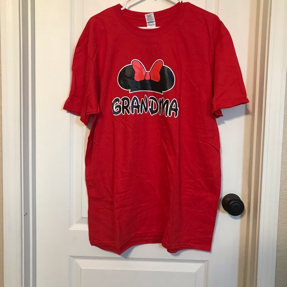 Red cotton short sleeves T-shirt w/ Disney Minnie Ear design &GRANDMA on it; XL. - Picture 3 of 6